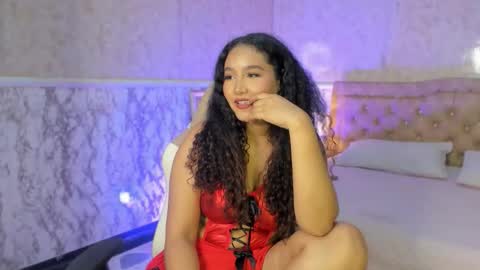 Snapshot of whitneybrown_ chatting on 19, 11, 2025 Whitney online show from 19, 11, 2025