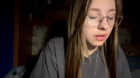 Vicky online show from 8, 4, 2026