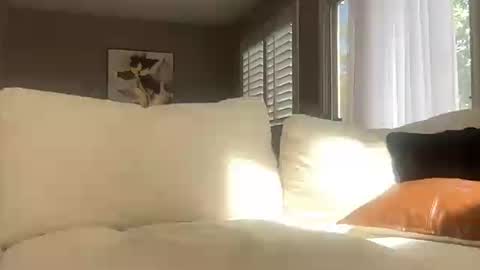 iamwhitneyoc online show from 11, 7, 2026