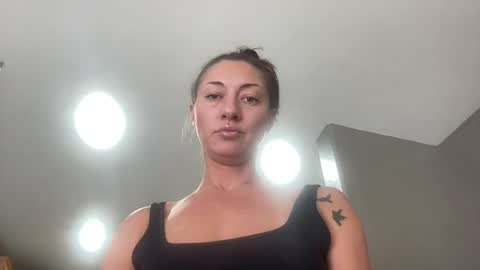 iamwhitneyoc online show from 18, 7, 2026