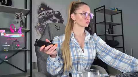 whitneypunnch online show from 14, 2, 2026