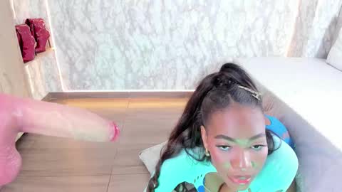 whitneyyfox online show from 3, 12, 2025