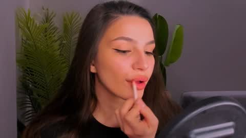 whoislulu online show from 24, 1, 2025