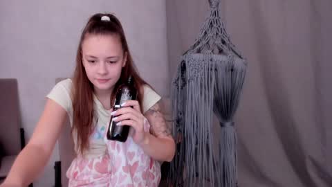 Snapshot of why_again_me chatting on 24, 2, 2025 Veronica online show from 24, 2, 2025