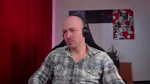 Snapshot of why_you_so_serious chatting on 27, 6, 2026 VI online show from 27, 6, 2026