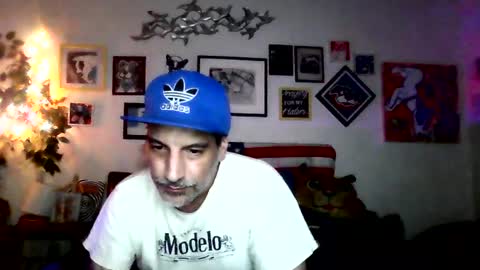 Snapshot of whytetrashed chatting on 5, 8, 2026 whytetrashed online show from 5, 8, 2026