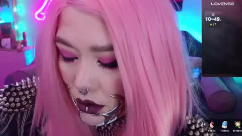 Snapshot of wickedxqueen chatting on 11, 12, 2024 Laura online show from 11, 12, 2024