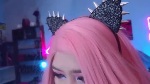 Snapshot of wickedxqueen chatting on 14, 12, 2024 Laura online show from 14, 12, 2024