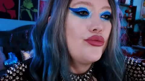 Snapshot of wickedxqueen chatting on 29, 12, 2024 Laura online show from 29, 12, 2024