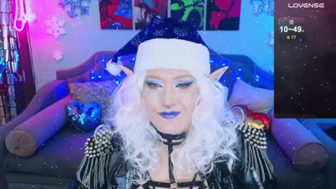Snapshot of wickedxqueen chatting on 1, 1, 2025 Laura online show from 1, 1, 2025