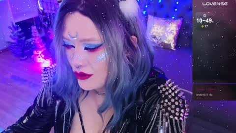 Snapshot of wickedxqueen chatting on 1, 1, 2025 Laura online show from 1, 1, 2025