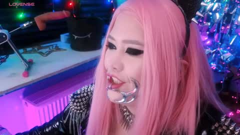 Snapshot of wickedxqueen chatting on 8, 2, 2025 Laura online show from 8, 2, 2025