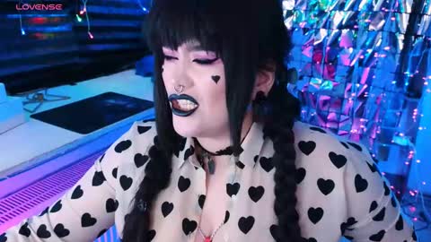 Snapshot of wickedxqueen chatting on 23, 2, 2025 Laura online show from 23, 2, 2025