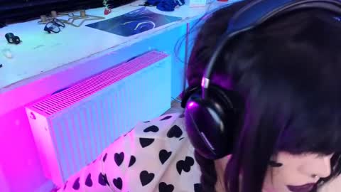 Snapshot of wickedxqueen chatting on 5, 3, 2025 Laura online show from 5, 3, 2025