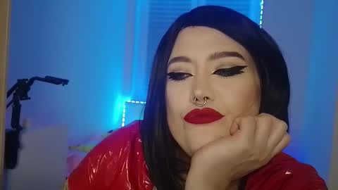 Snapshot of wickedxqueen chatting on 9, 11, 2025 Laura online show from 9, 11, 2025