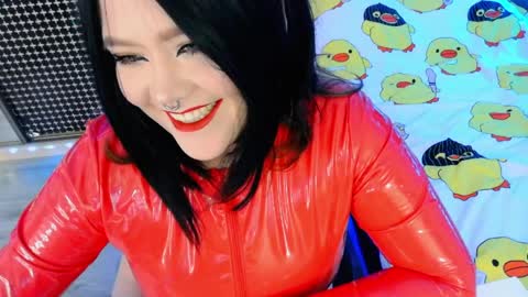 Snapshot of wickedxqueen chatting on 9, 4, 2026 Laura online show from 9, 4, 2026