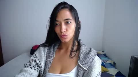 Ilauren online show from 21, 4, 2026