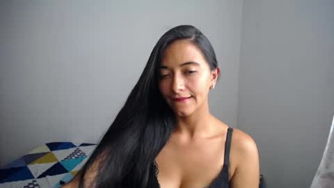 Ilauren online show from 4, 6, 2026