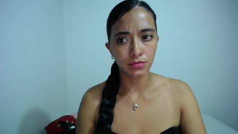 Ilauren online show from 7, 6, 2026