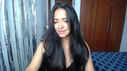 Ilauren online show from 20, 6, 2026