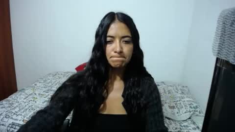 Ilauren online show from 25, 6, 2026