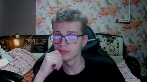 Snapshot of wiiinkyyy chatting on 27, 10, 2025 wiiinkyyy online show from 27, 10, 2025