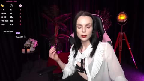 Alice online show from 11, 3, 2026