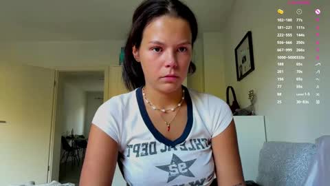 Mia online show from 2, 10, 2025