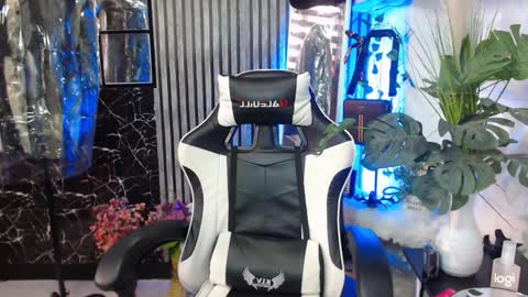 Snapshot of wildasianhorsecockts chatting on 12, 3, 2025 Chachi online show from 12, 3, 2025