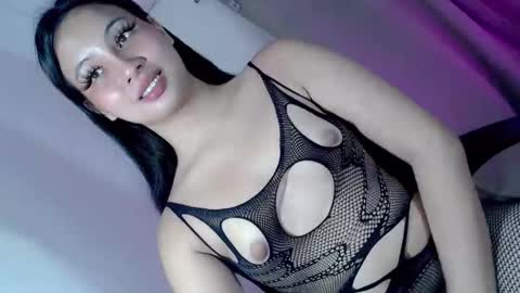 Snapshot of wildest_dream1 chatting on 10, 11, 2025 wildest_dream1 online show from 10, 11, 2025