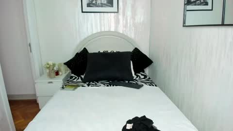 Miss Deea online show from 24, 4, 2026