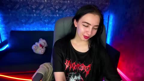 Alena online show from 1, 3, 2025