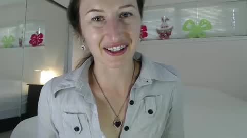 WildRose L - check my Pinned tweet if you dont see me online within 5 minutes after Ive sent email notifications online show from 24, 4, 2026