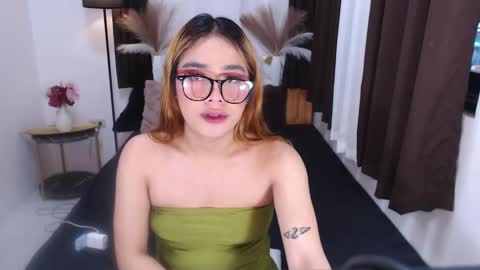 Snapshot of wildsassy0719 chatting on 27, 12, 2024 shea online show from 27, 12, 2024