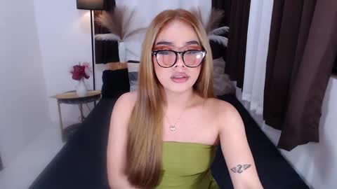 Snapshot of wildsassy0719 chatting on 4, 1, 2025 shea online show from 4, 1, 2025