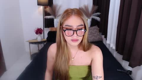 Snapshot of wildsassy0719 chatting on 5, 1, 2025 shea online show from 5, 1, 2025