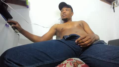 Snapshot of wilfer484725 chatting on 8, 10, 2025 wilfer online show from 8, 10, 2025