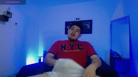 Snapshot of william_steel_ chatting on 6, 6, 2026 William Steel online show from 6, 6, 2026