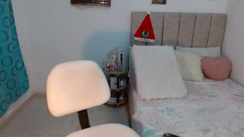 Only wilsonsiara01 online show from 2, 12, 2024