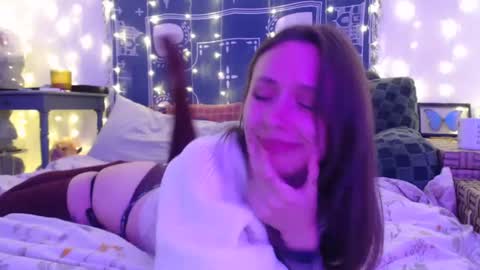 Snapshot of wingardiumleveveosa chatting on 5, 12, 2024 Eevie online show from 5, 12, 2024