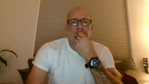 wingnutt765733 online show from 3, 3, 2025