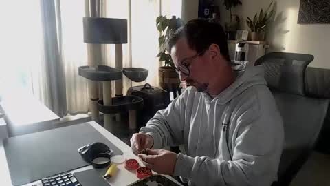 Snapshot of winnydepooh chatting on 31, 1, 2025 cream36 online show from 31, 1, 2025