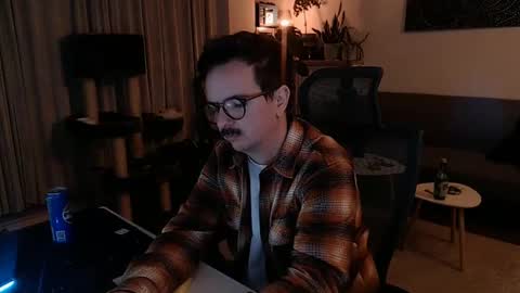 Snapshot of winnydepooh chatting on 17, 2, 2025 cream36 online show from 17, 2, 2025