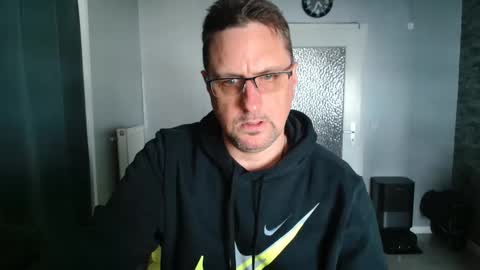 Snapshot of wirzwei8883 chatting on 14, 4, 2026 Dirty online show from 14, 4, 2026