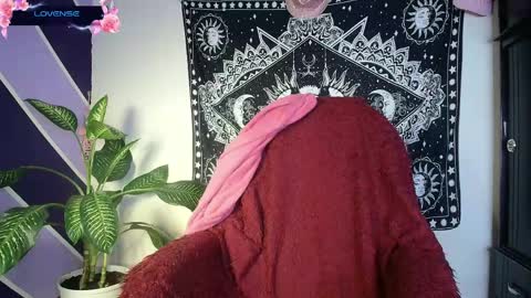 ig WitchDivinne online show from 28, 4, 2026