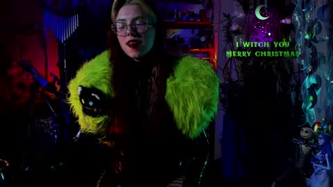 Goddess of two strapons  - Mr. long Don Mr. Pinky online show from 23, 12, 2024