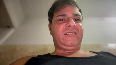 Snapshot of witebull83 chatting on 2, 12, 2024 Witebull online show from 2, 12, 2024