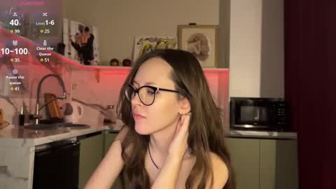 Snapshot of withlovebella chatting on 8, 2, 2025 Isobelle online show from 8, 2, 2025