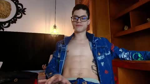  W O L F  online show from 13, 4, 2026