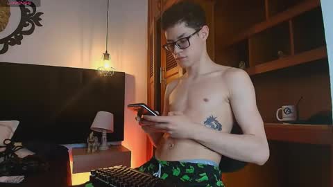  W O L F  online show from 25, 4, 2026